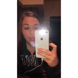 Meet your Posher, Ivy